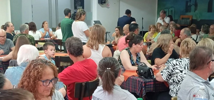 Primera Noche de reconocimientos, distinciones y emoción organizada por la Biblioteca